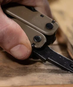 Leatherman Super Tool 300M monitoimityökalu, musta