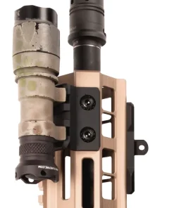 Magpul M-LOK Offset Light/Optic Mount kiinnityskisko, alumiini