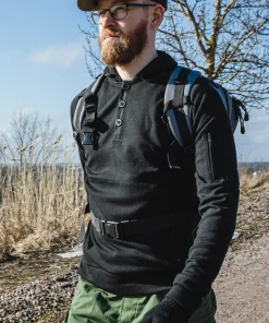 Särmä merinohuppari napeilla (Vanha versio)