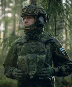 Varusteleka kypäränpäällinen