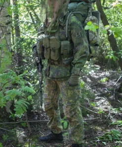 Varusteleka Suojeluskunnan hihamerkki, kenttävärit
